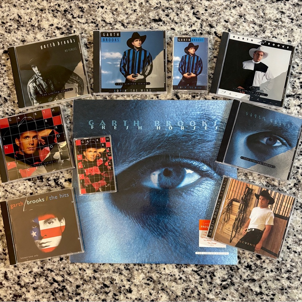 Garth Brooks Limited Series Bundle | CDs, Sealed Vinyl, Cassettes & DVD | Rare - Picture 1 of 5